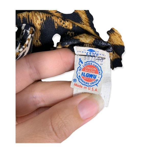 Vintage 80s Scarlett Animal Print Short Sleeve Button Up Dress Medium - Picture 13 of 15